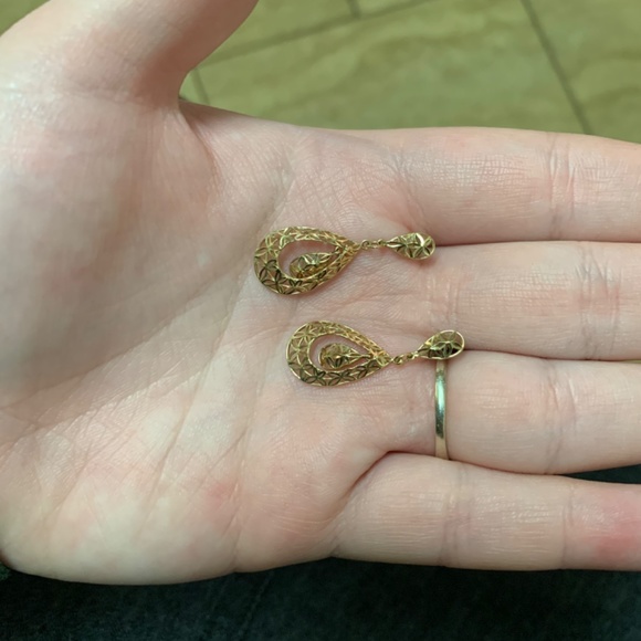 14k Italian yellow gold, teardrop hanging earrings (post back) - Picture 3 of 3